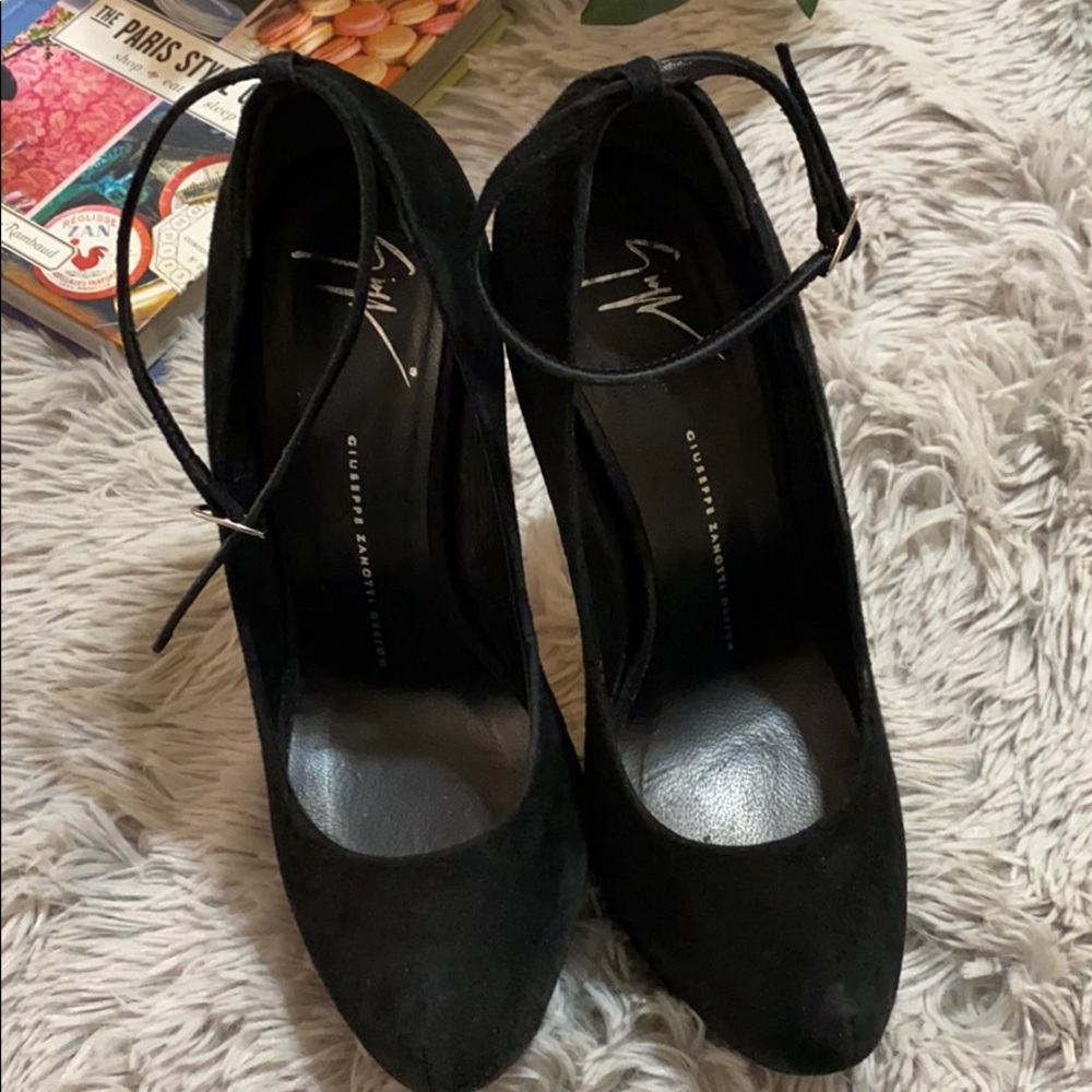 Giuseppe Zanotti black suede ankle strap pumps 9 - Picture 3 of 7